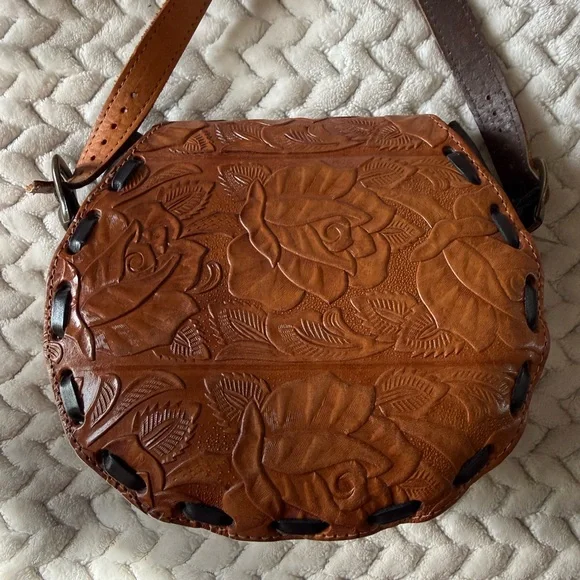 Bohemian Tooled Mexican Leather Crossbody Bag - Picture 5 of 11